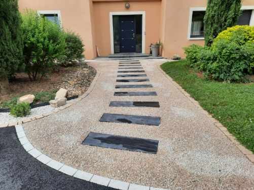 Création d'une cour extérieure