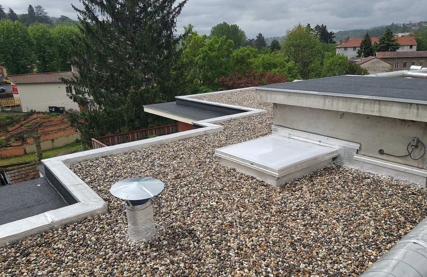 Remplacement de zinguerie sur toit terrasse