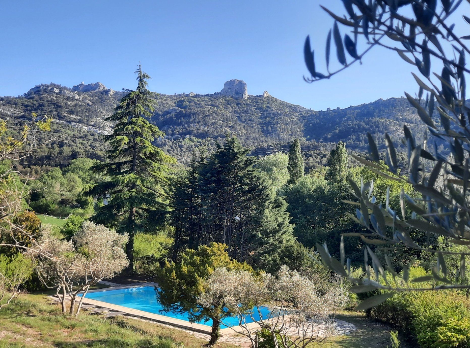 Ressourcez-vous près de la piscine