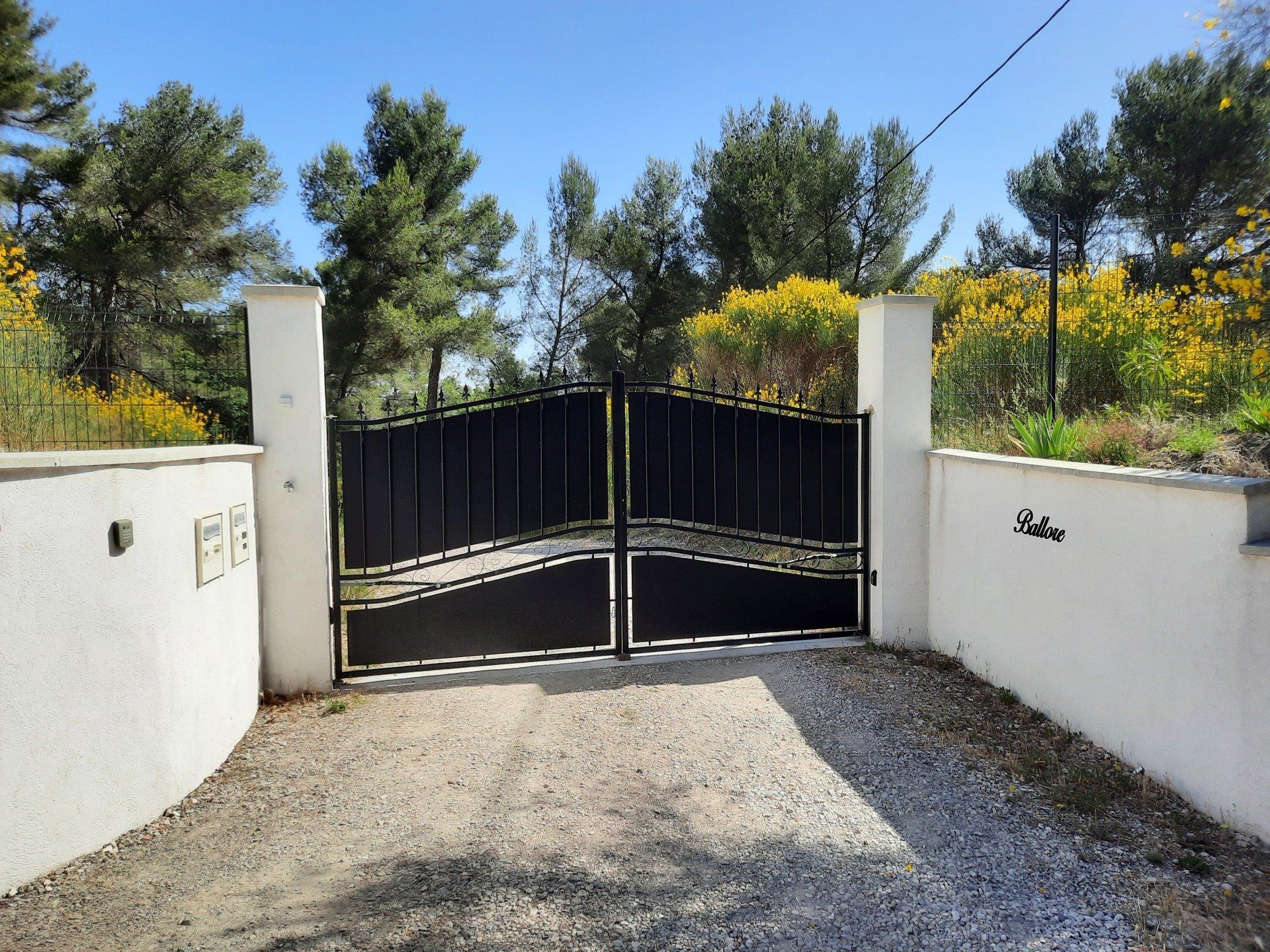 Entrée Domaine Ballore