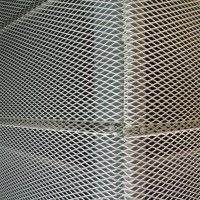 Reikä- ja verkkopeltijulkisivu