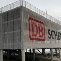 Reikä- ja verkkopeltijulkisivu