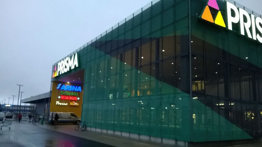 Reikä- ja verkkopeltijulkisivu