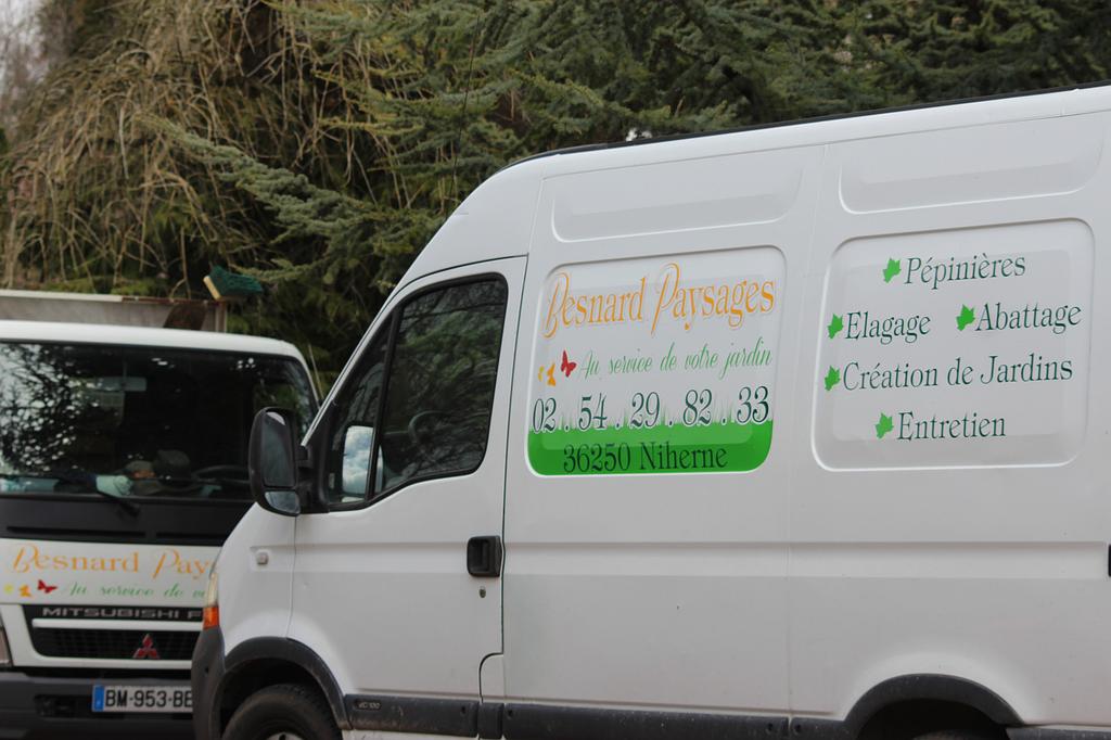 Besnard Paysages 36250 Niherne Indre Véhicule