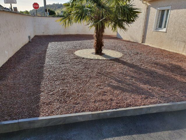 Extérieur aménagé par notre entreprise à Dreux