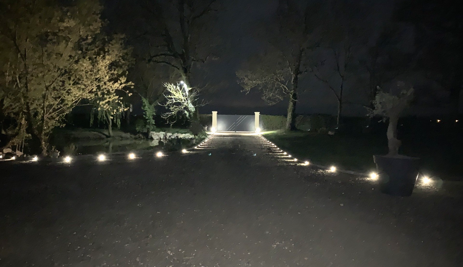 Allée installée par Terre & Bois