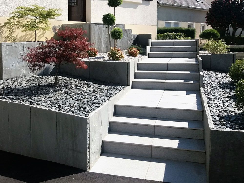 Escalier vers entrée