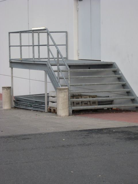 Eine Industrielle Stahltreppe