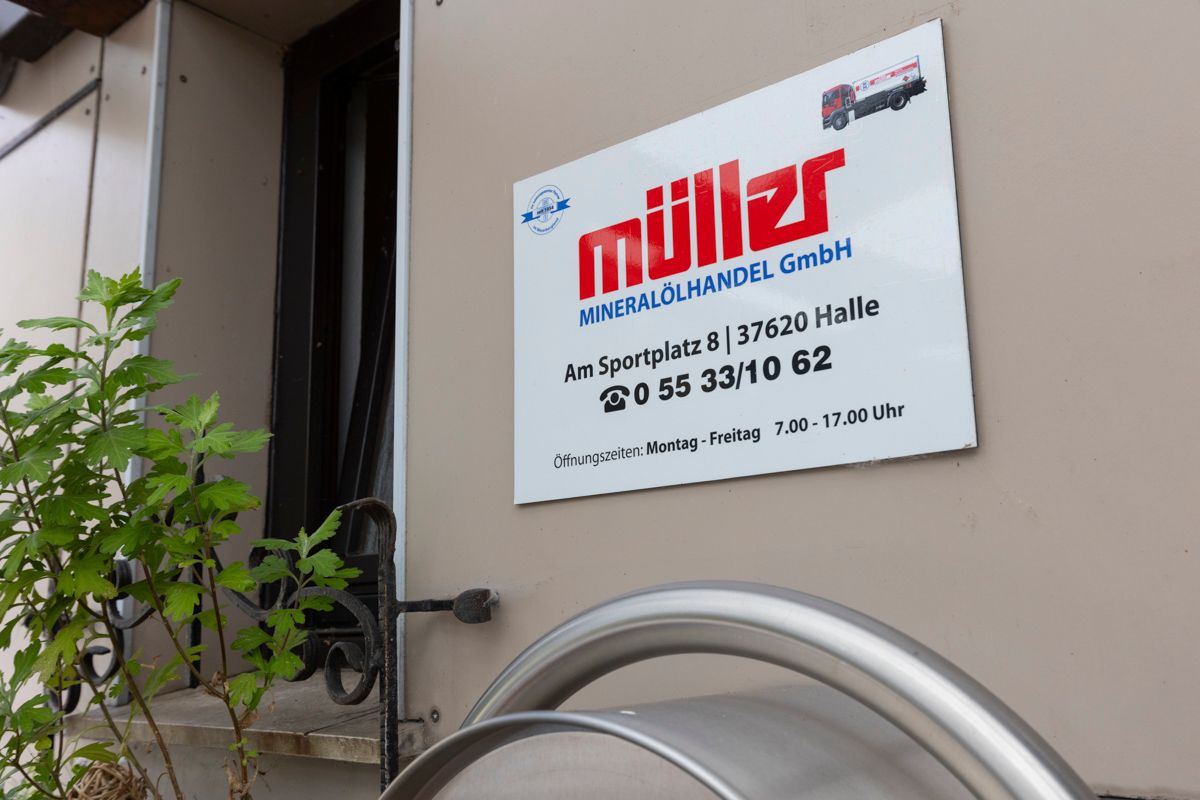 Schild Müller Mineralölhandel