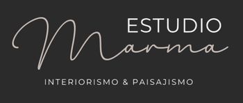 Logotipo de Studio Manna sobre fondo oscuro con tipografía elegante y texto “Interiorismo & Paisajismo”