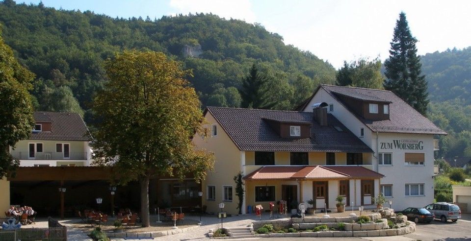 Landgasthof zum Wolfsberg von außen