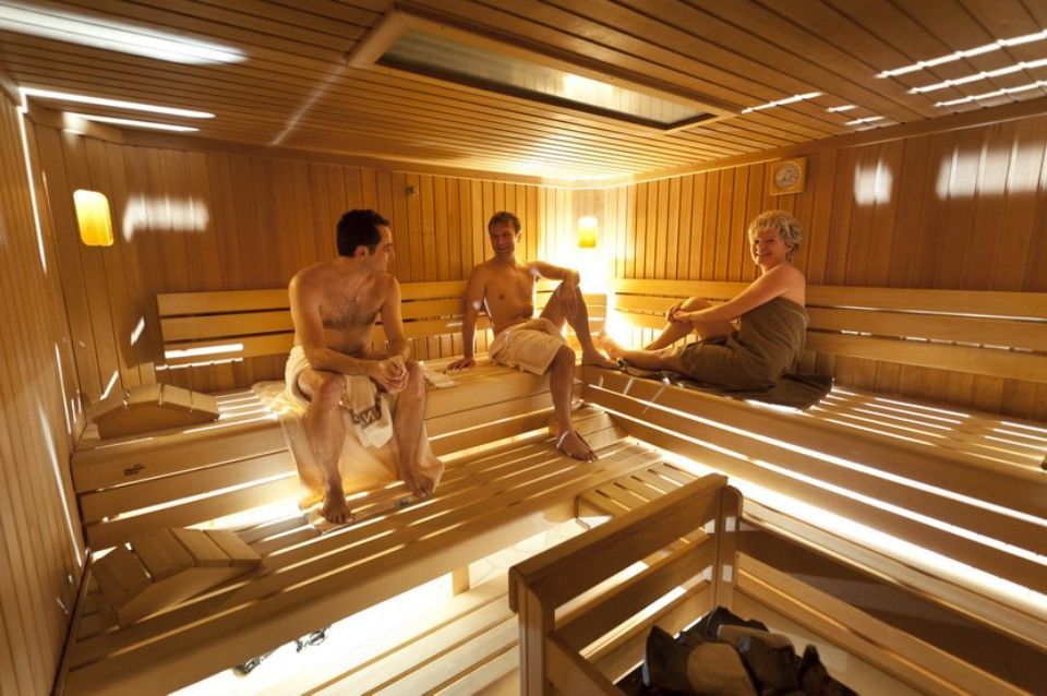 Personen in der Sauna im Landgasthof zum Wolfsberg