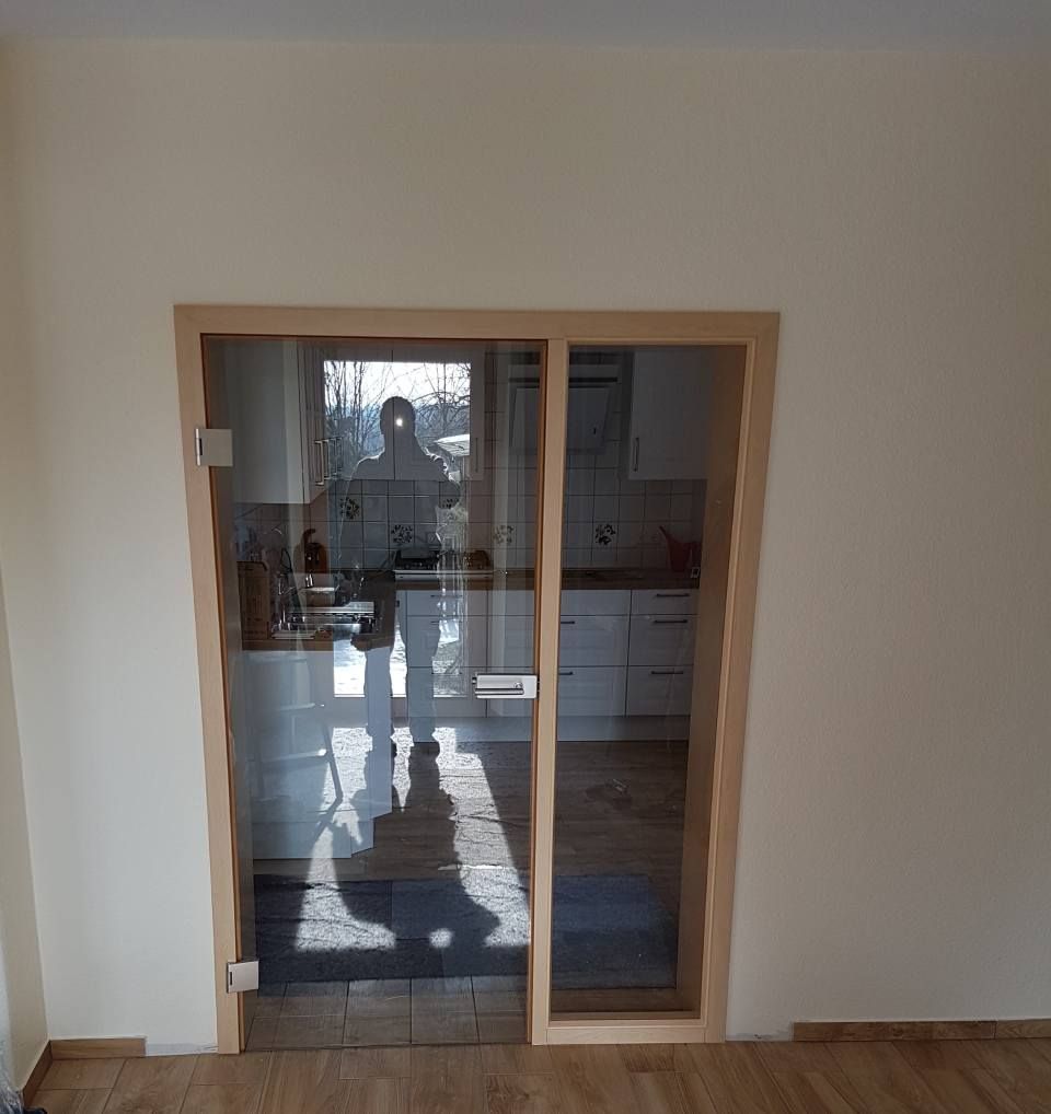 Beier André Die Holzwürmer Glastür