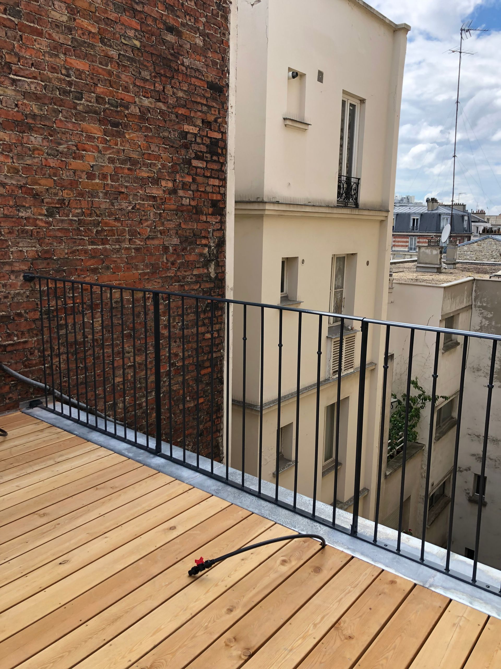 Un garde-corps en métal