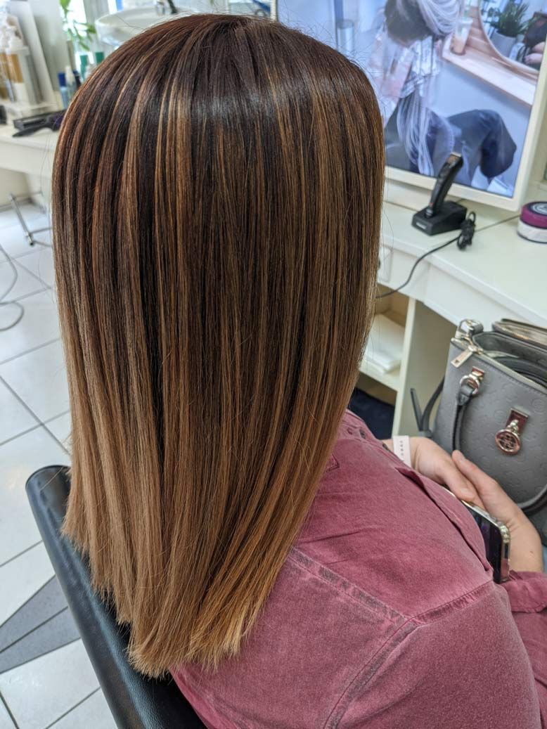 Bild Figaro Friseur Nürnberg mittellange Haare