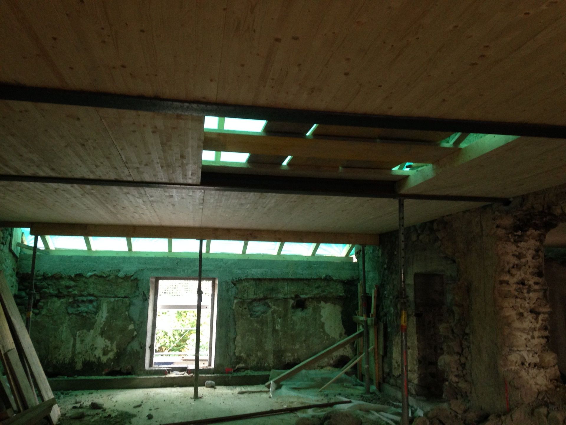 Rénovation de ferme pour création de 4 villas de standing avant - Ideal Constructions Suisse SA - Vésenaz
