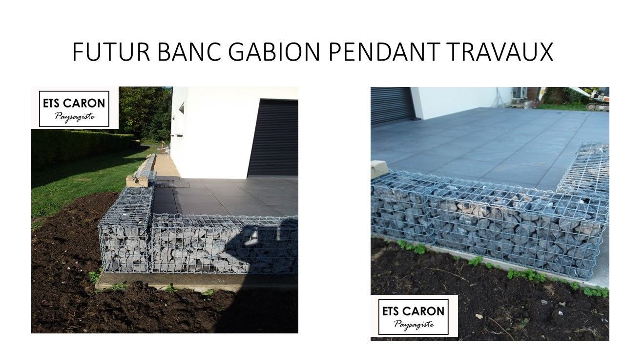 Travaux de création d'un banc en gabion, avec base en gravier et bordures finies côte à côte.