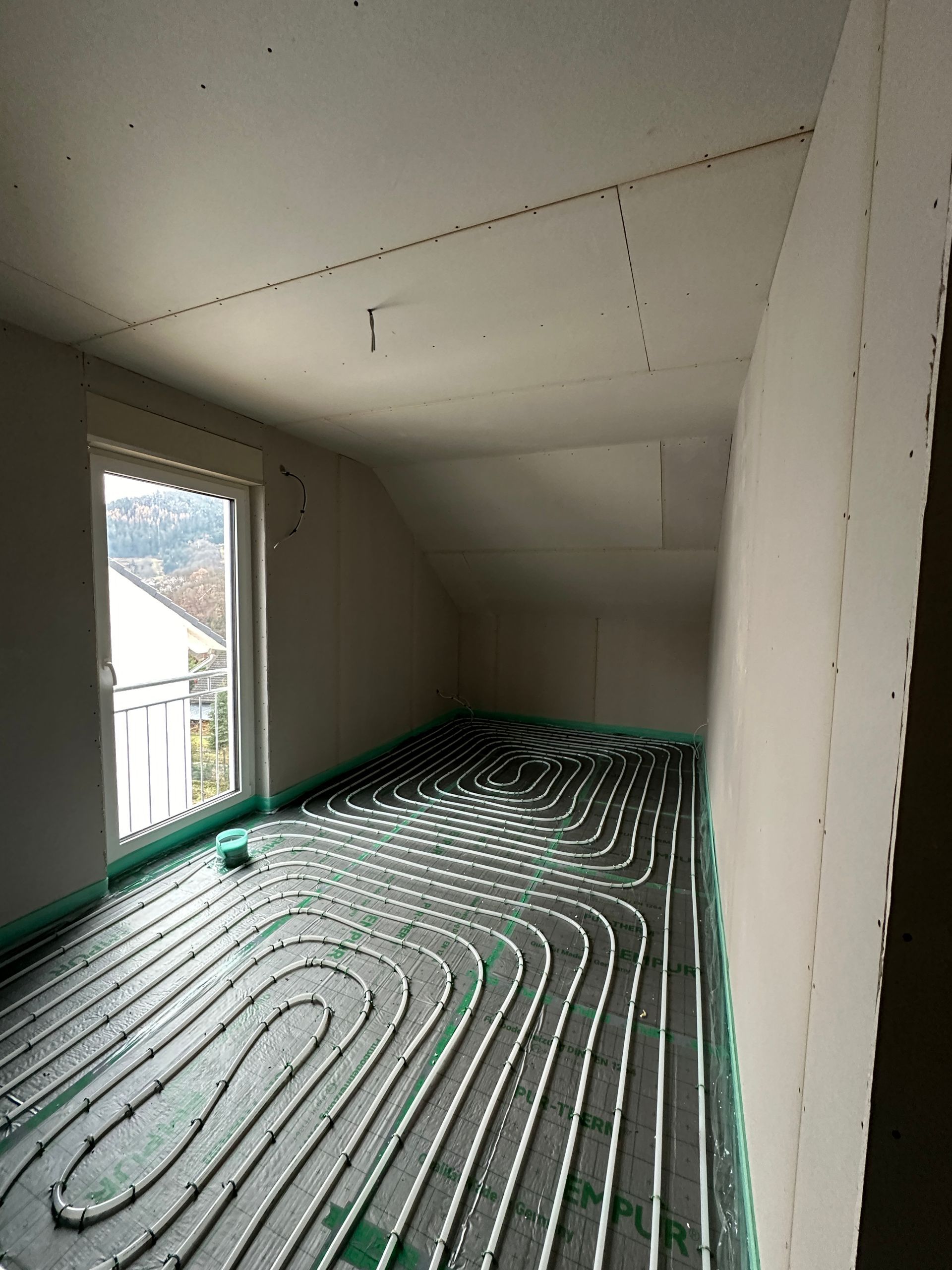 Verlegte Fußbodenheizung in Trockenbauwohnung