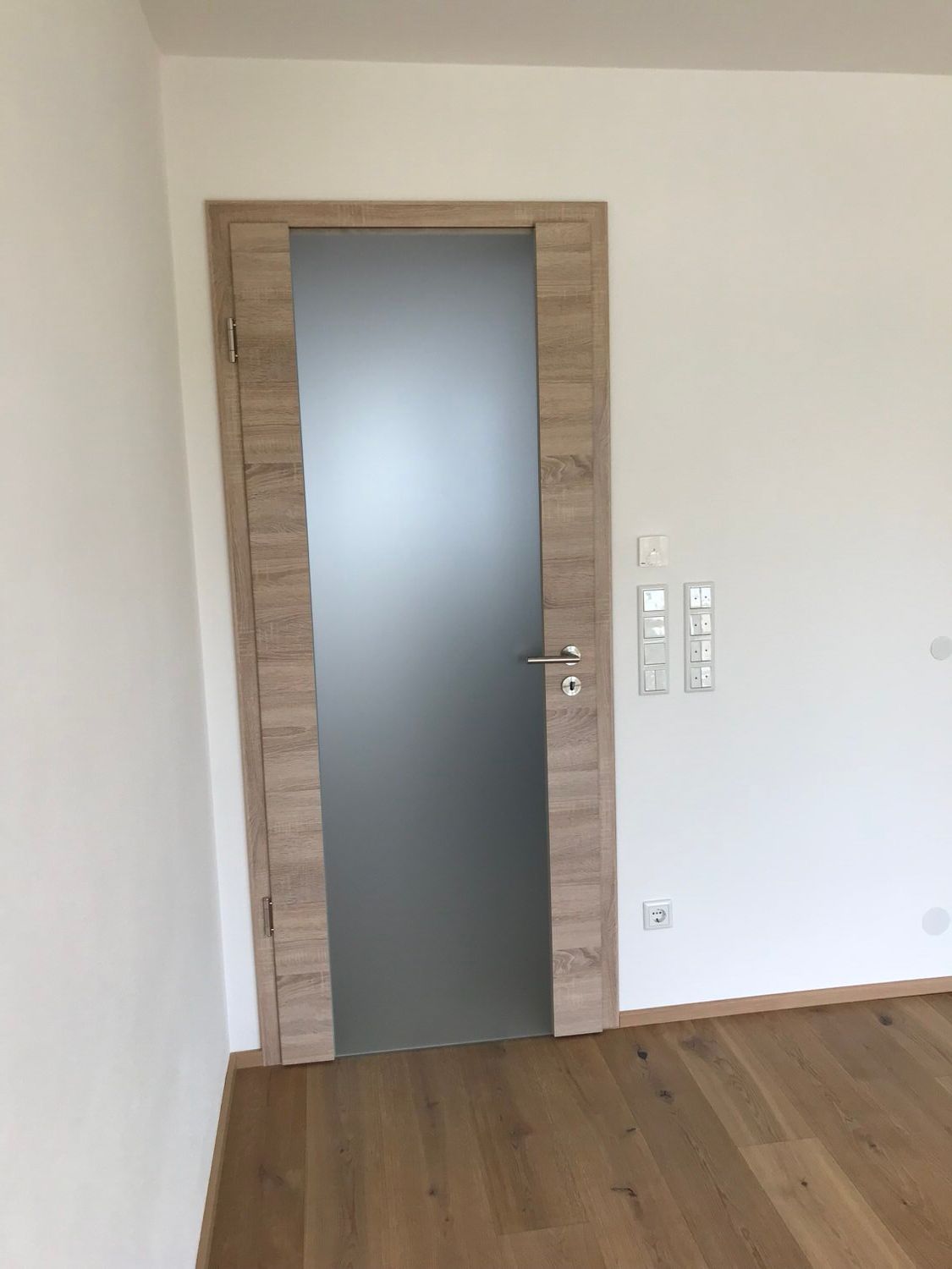 Glastür, Kleber Hausbau