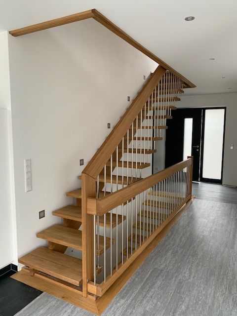 Holztreppe, Kleber Hausbau