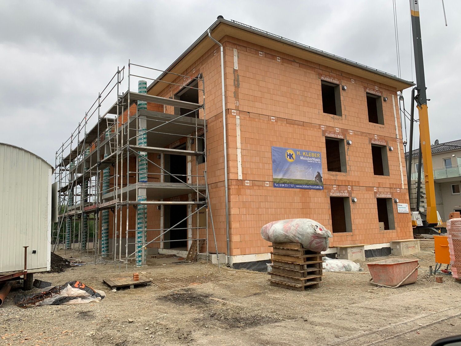 Rohbau, Kleber Hausbau