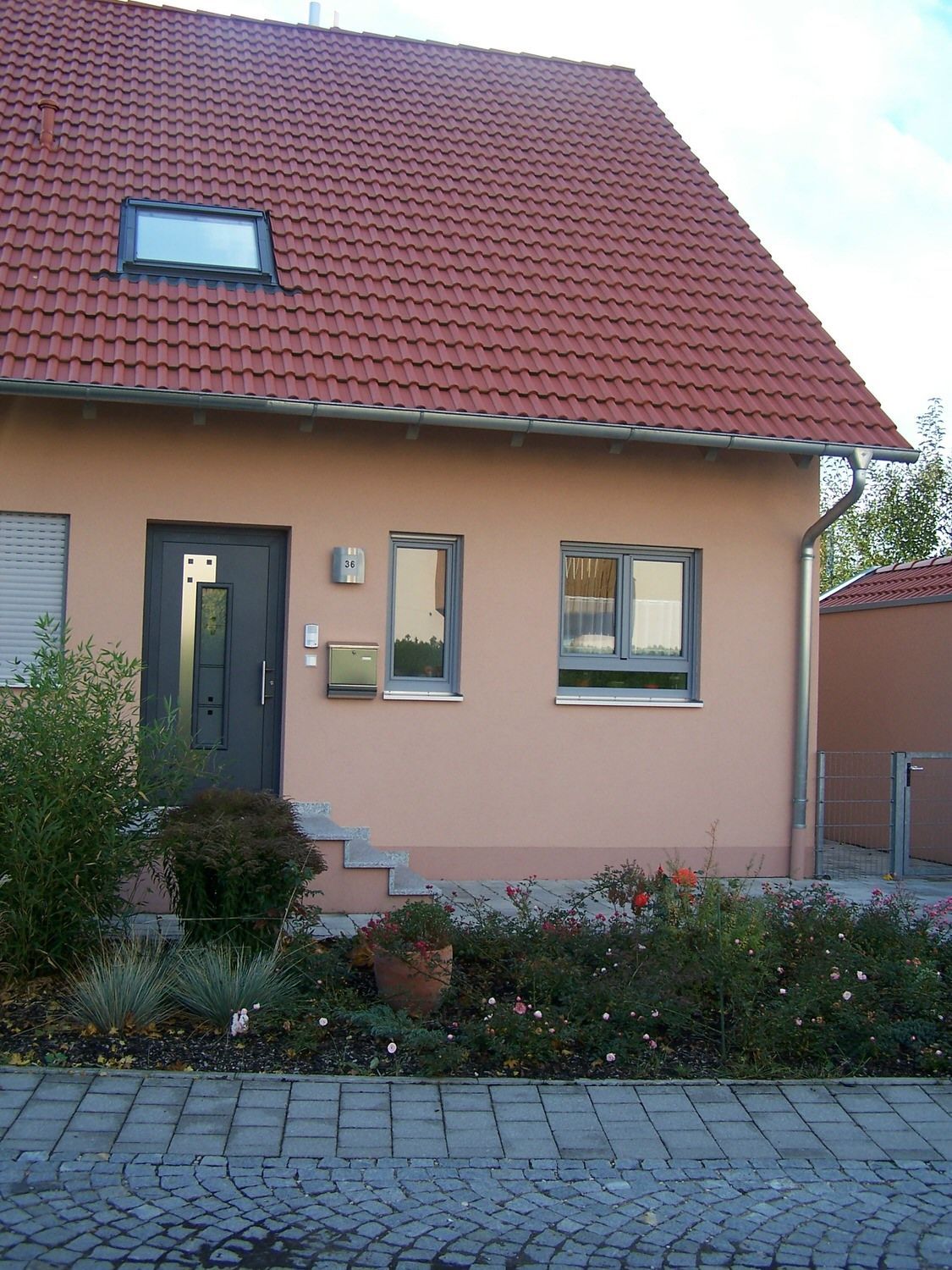 Fertigteilhaus in Orange, Kleber Hausbau