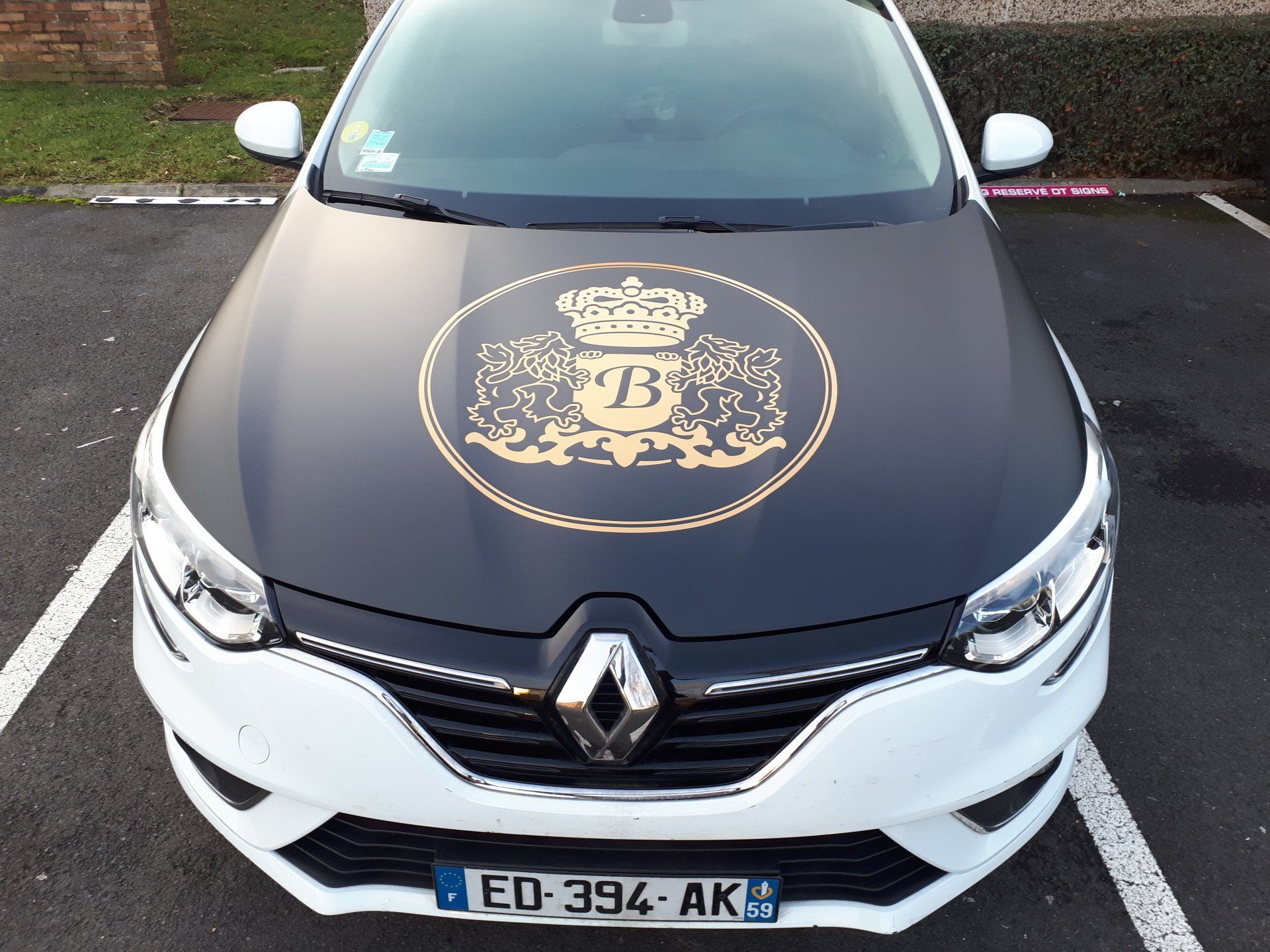 Covering voiture, Au Bureau