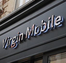 Lettres pleine masse PMMA by LuxiolTM