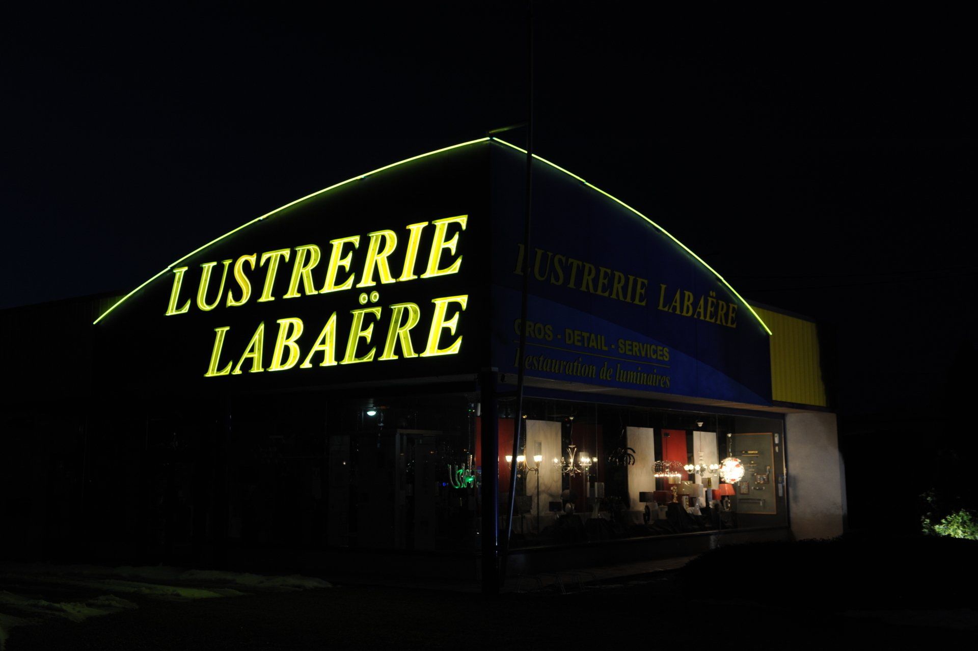 Enseigne lumineuse Lustrerie, Lille