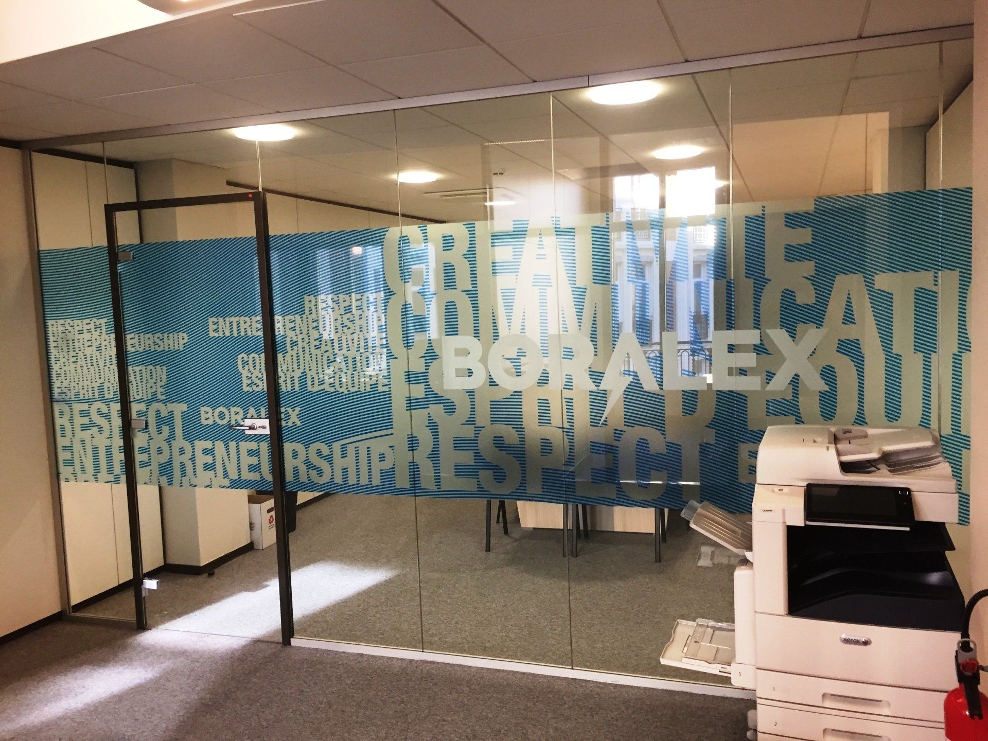 Vitrophanie, Boralex, cloison vitrée