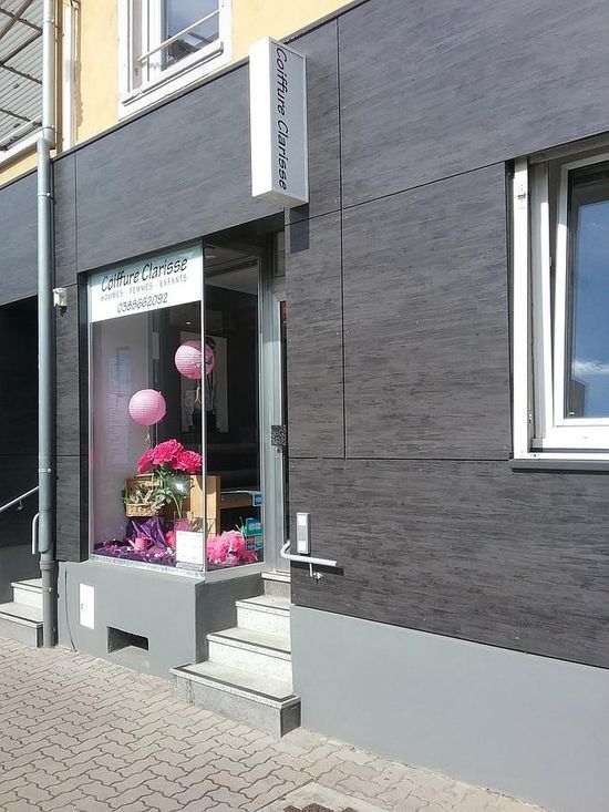 Façade du salon de coiffure