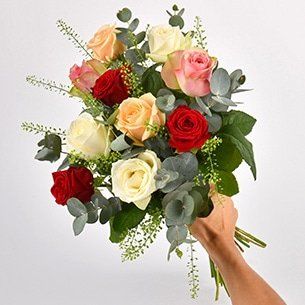 Bouquet de roses de 3 couleurs