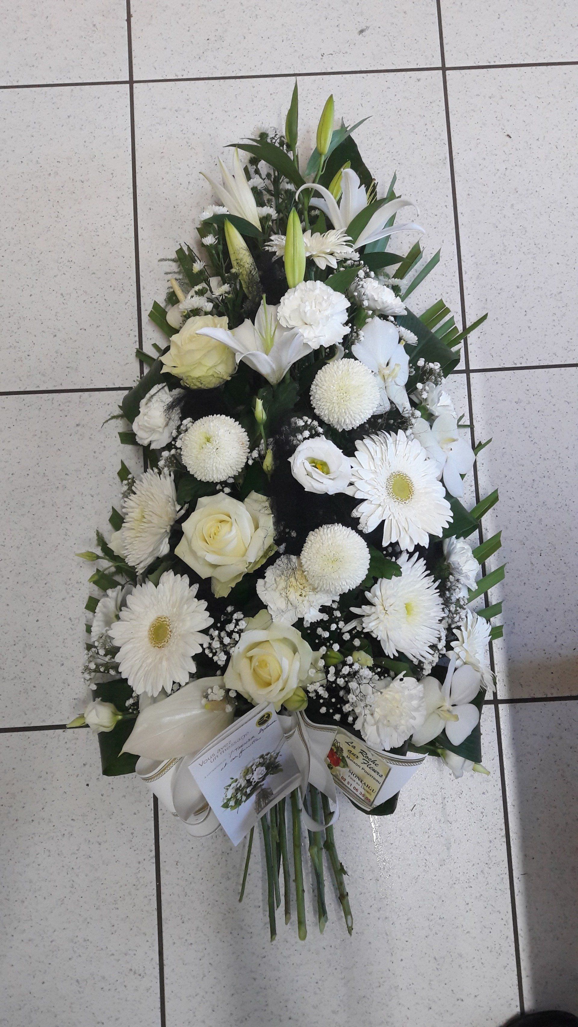 Gerbe de fleurs blanches