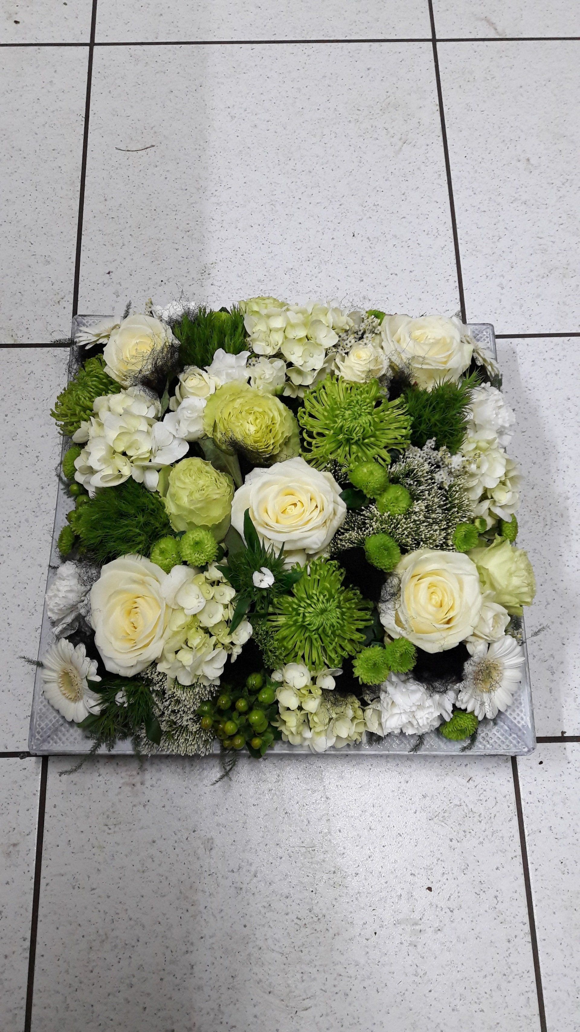 Gerbe de fleurs pour deuil