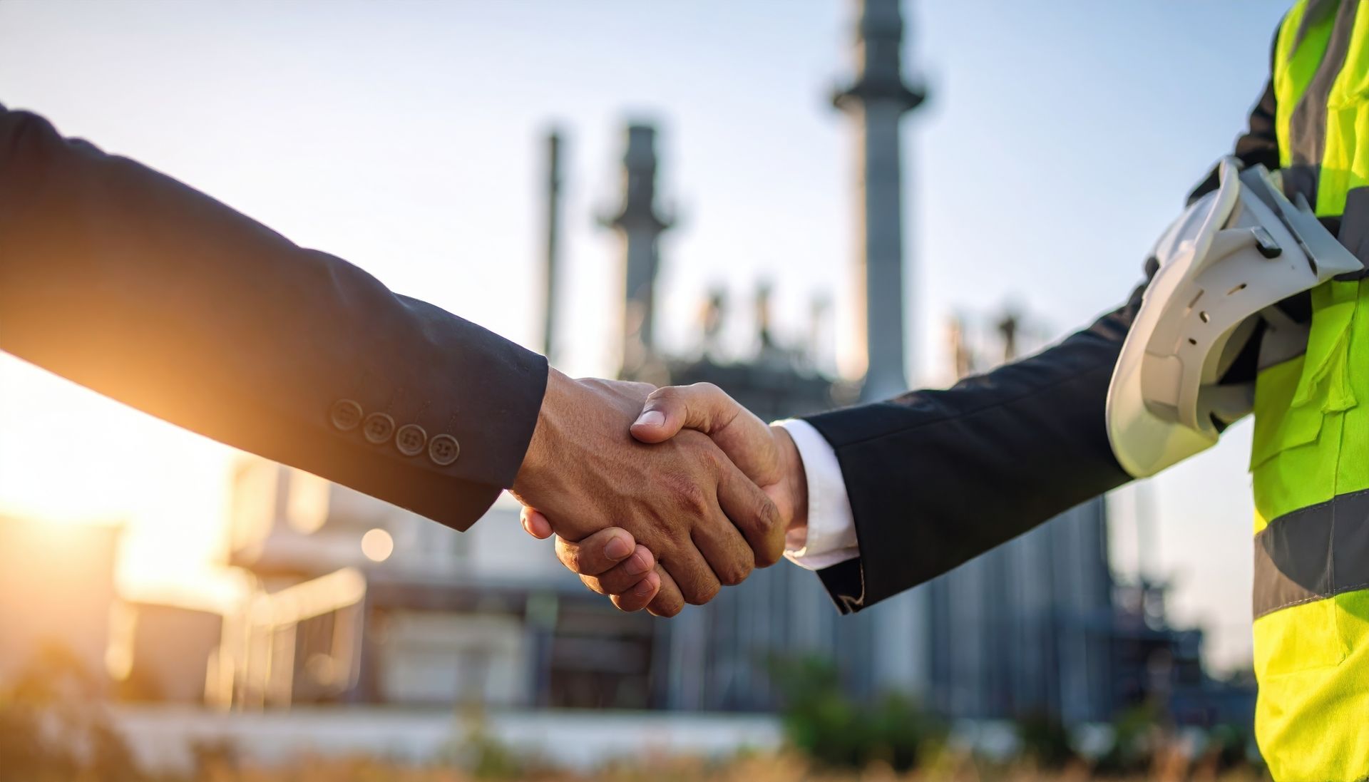 Une poignée de main entre 2 professionnels