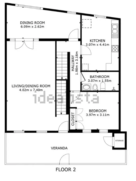 Plano de piso de apartamento en segundo piso, con sala, comedor, cocina, baño y dormitorio.
