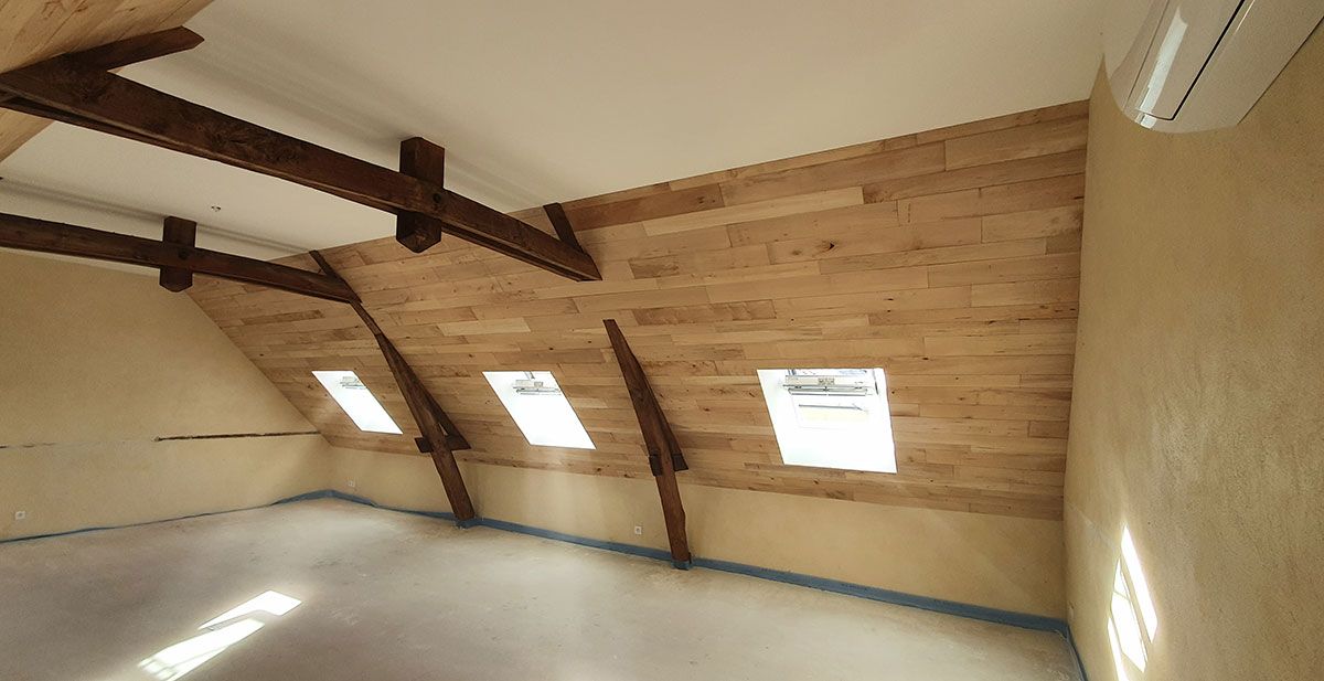 Combles vides avec bardage en bois