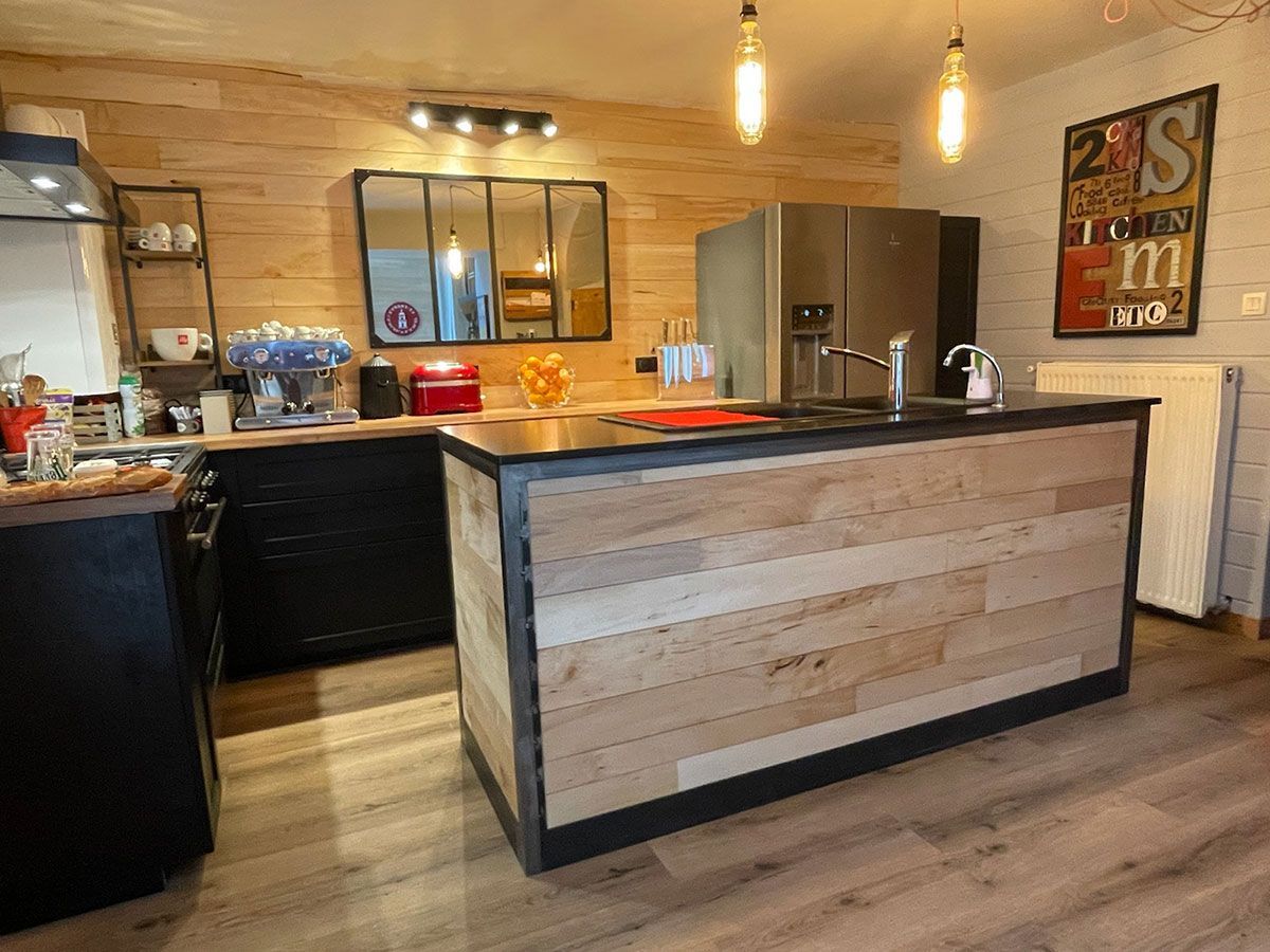 Plan de travail en bois d'une cuisine