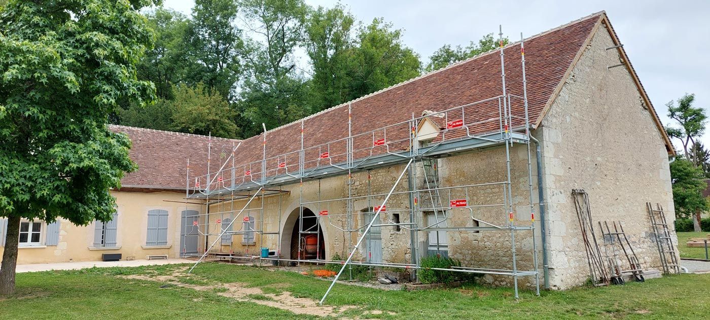 Couverture avec échafaudage