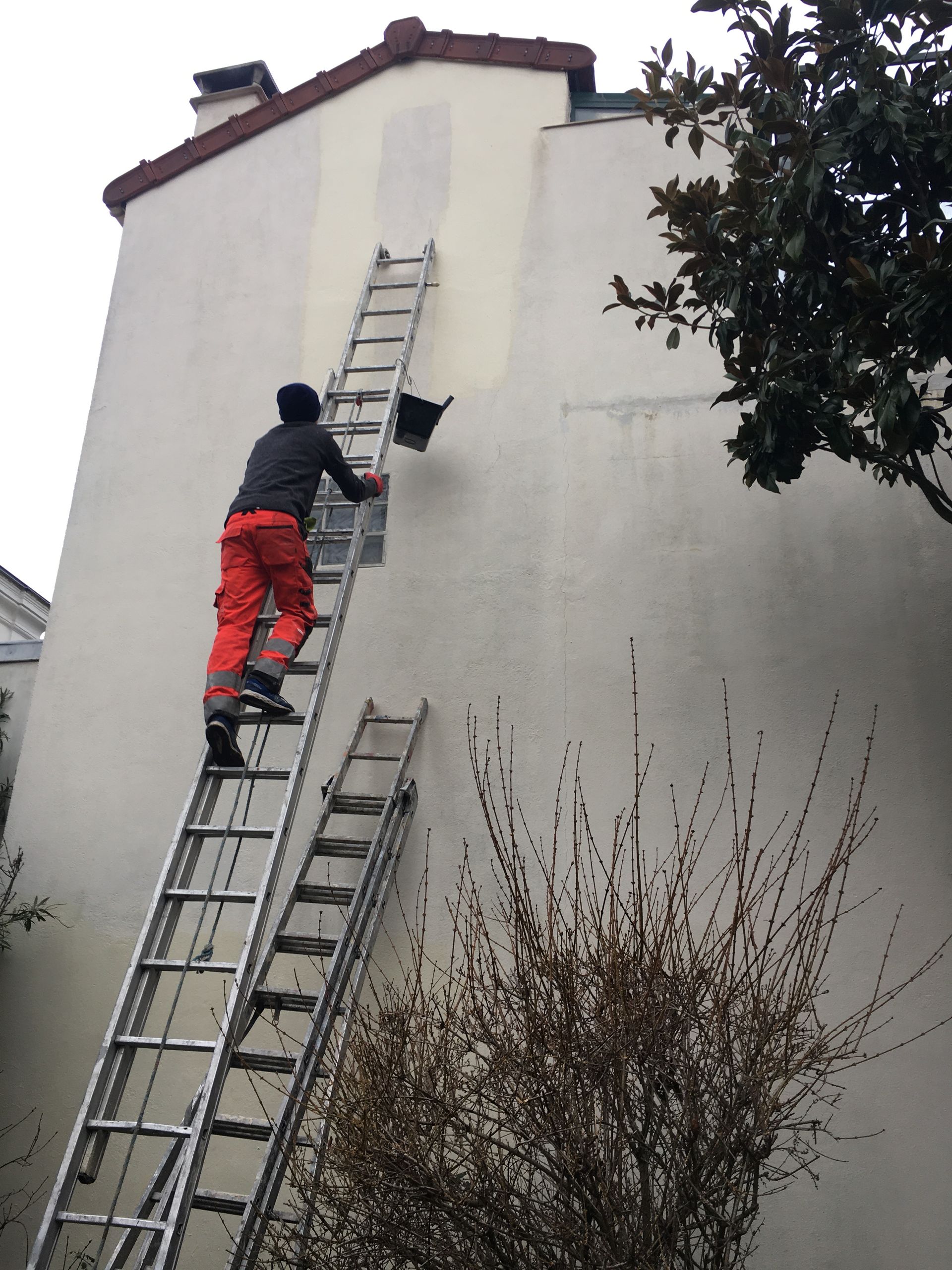 Nettoyage et enduit taloché