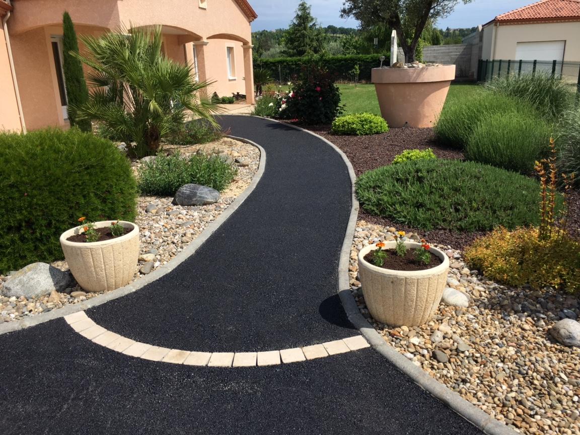 Création d'allée et pose de bordure et pavage