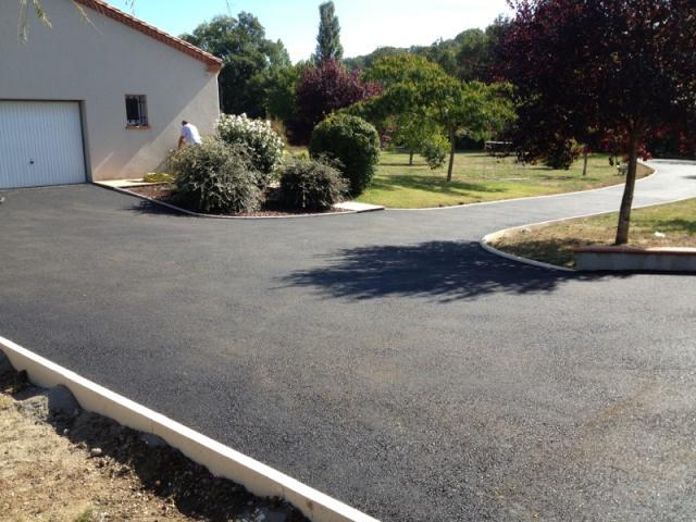 Enrobé et aménagement extérieur