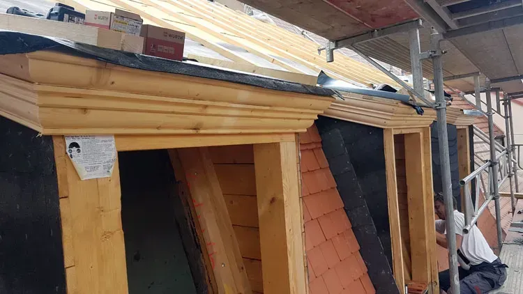 Zimmerei Andreas Karl GmbH - Dachfenster mit Holzrahmen