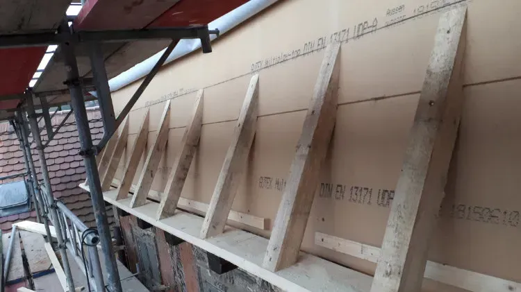 Zimmerei Andreas Karl GmbH - Fachwerkstruktur bei Dachsanierungsarbeiten