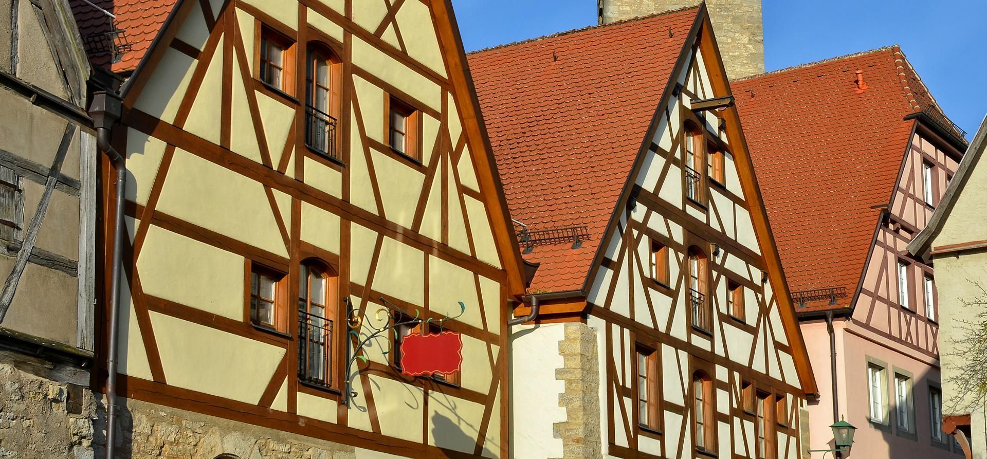 Zimmerei Andreas Karl GmbH - Fachwerkhäuser in einer Altstadt