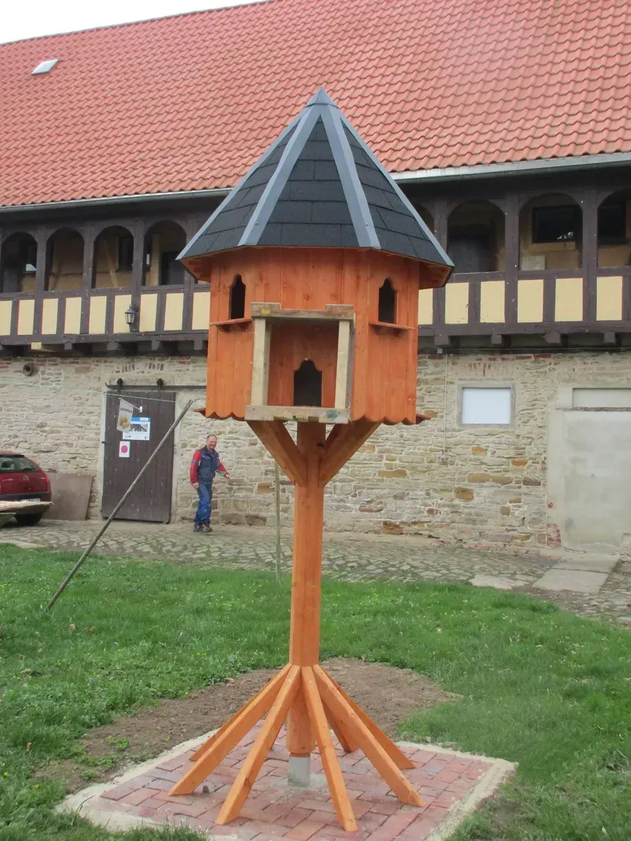 Zimmerei Andreas Karl GmbH - Vogelhaus aus Holz