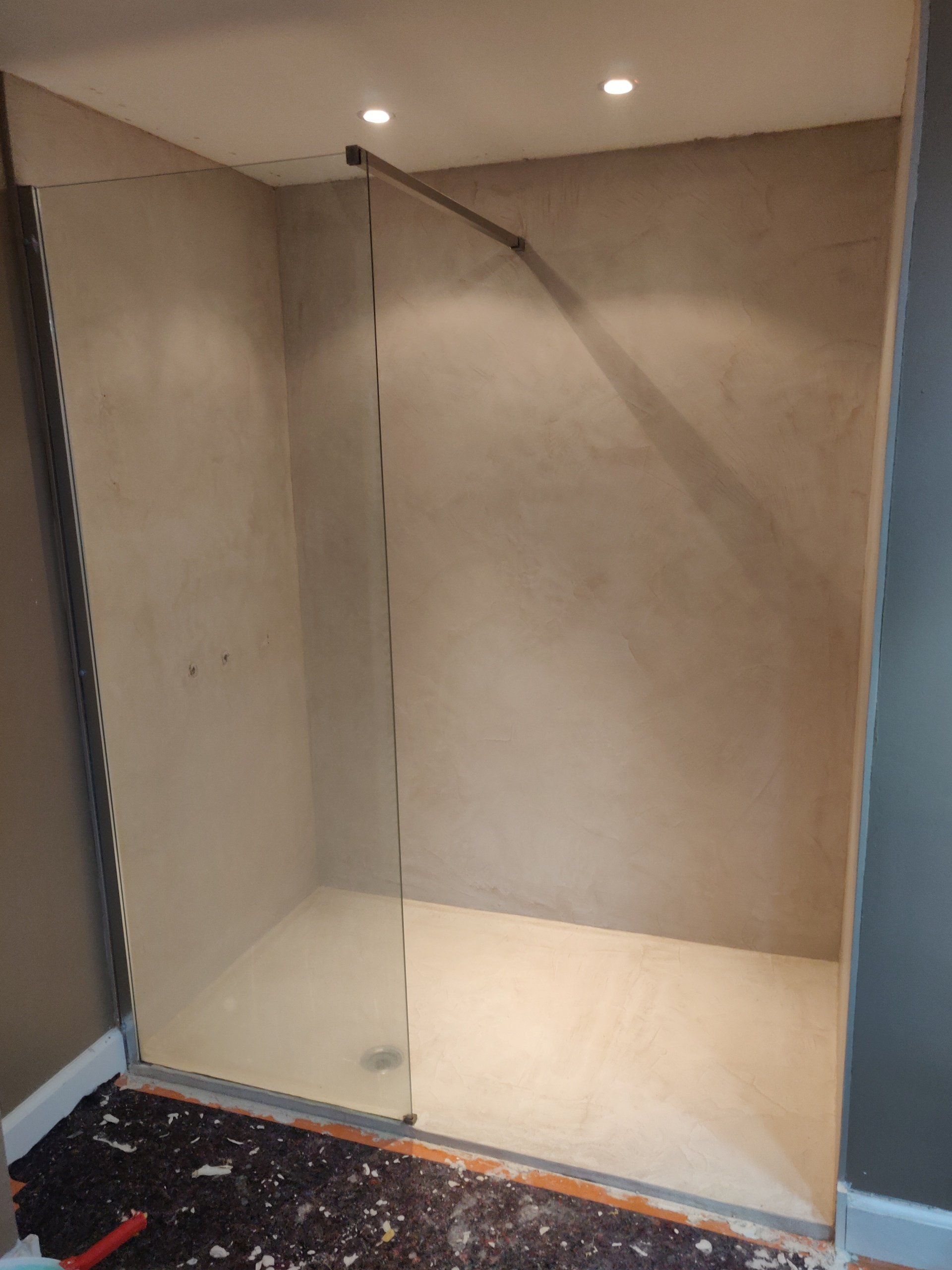 Stijlvolle bepleistering douche