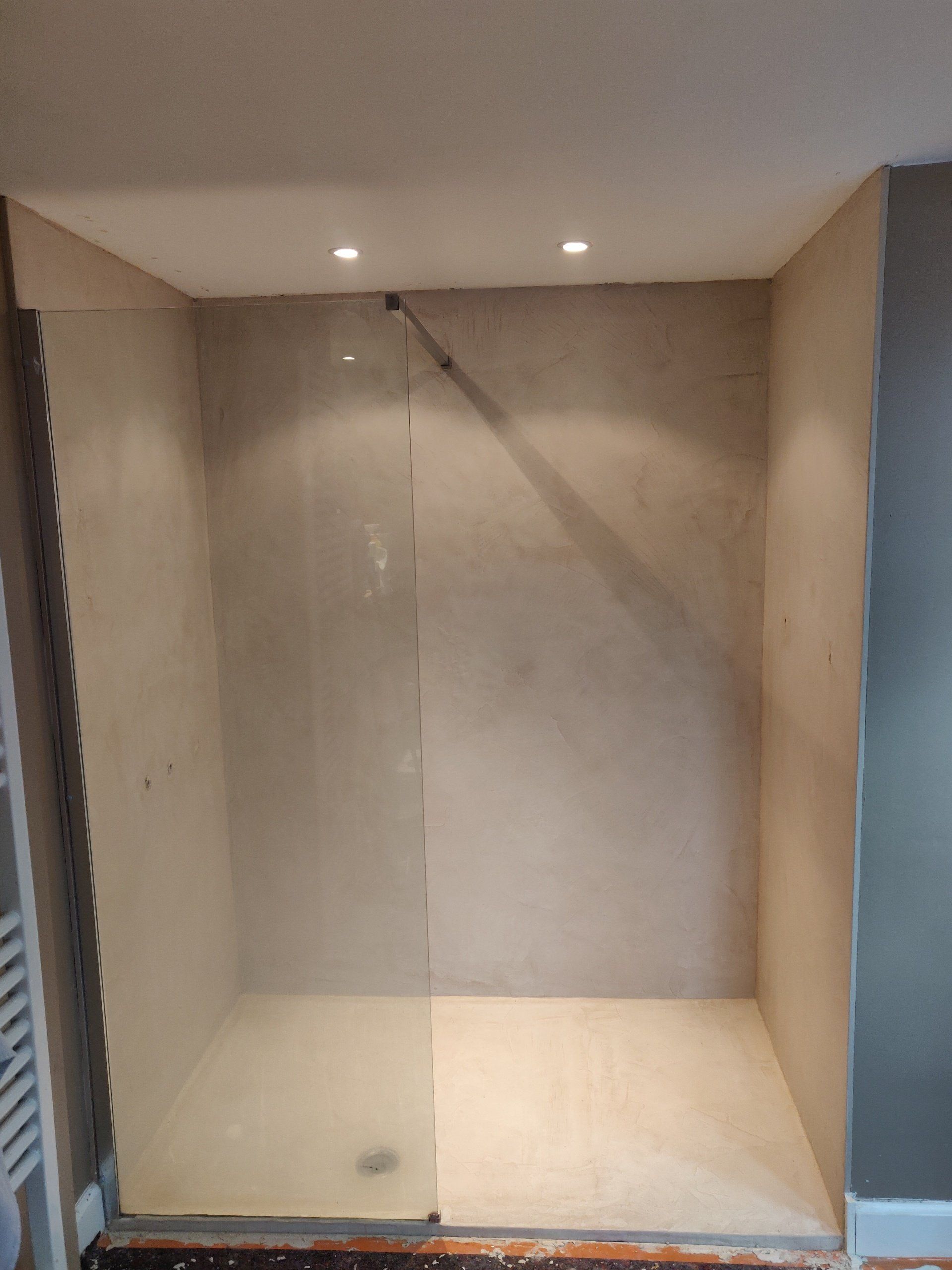 Bepleistering badkamer