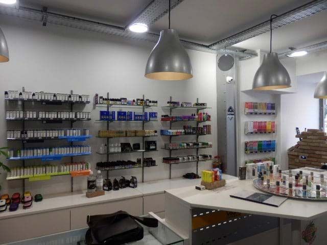 elfbar nachfüll pod läuft aus Vapestore.am, vape shop, Yerevan, Tumanyan Street, 29 — Yandex Maps main image 1