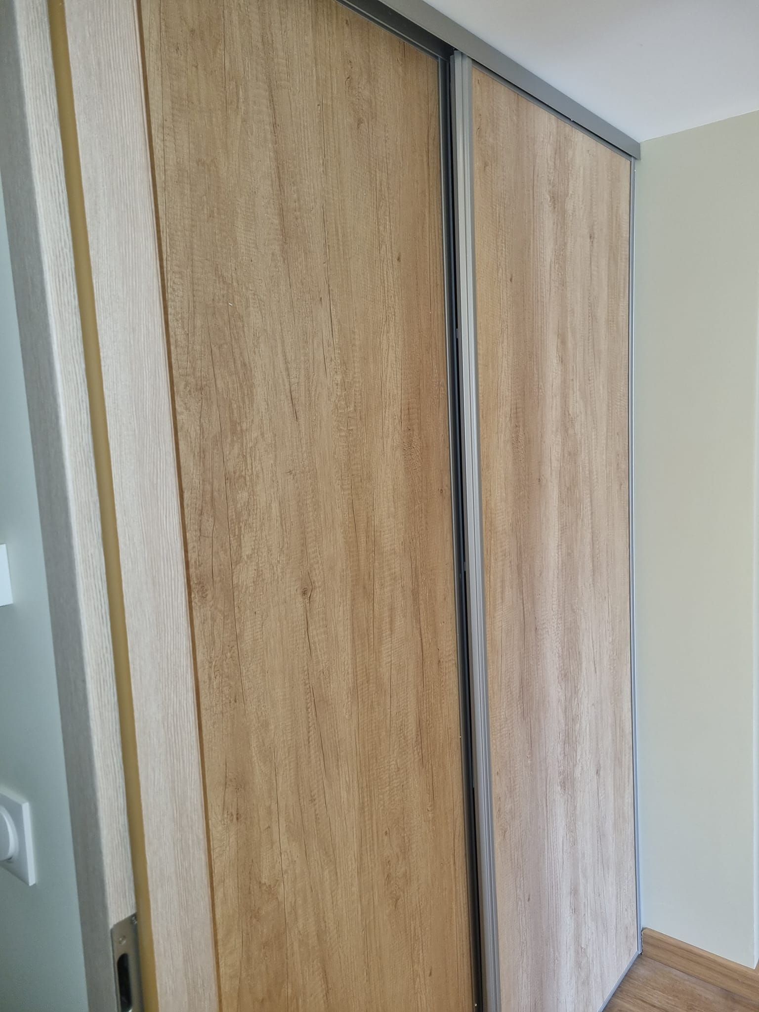 Porte de placard bois